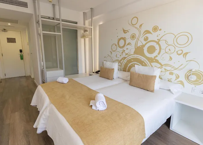 Bq Cala Ratjada (Adults Only)